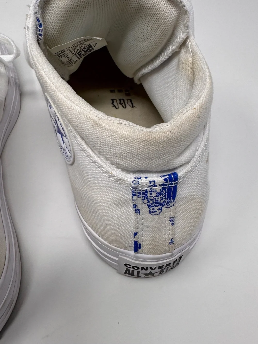 Converse gently used